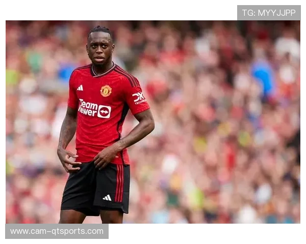 万比萨卡防守瞬间：单场6次铲断化解传中危机